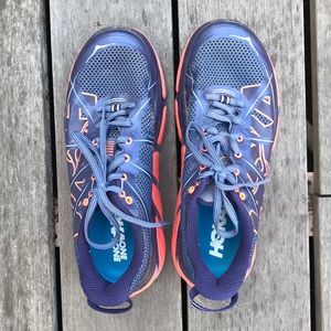 Hoka One One infinite running shoe